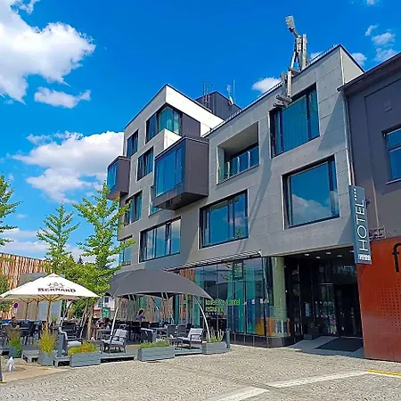 Fabrika