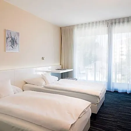 Fabrika 4*